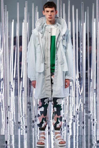 Look 26